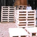 4 Way Wooden Pallets 02