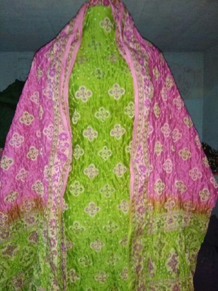 Ladies Gadwal Silk Suit Material 02