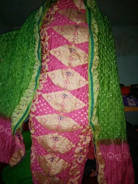 Ladies Gadwal Silk Suit Material 05
