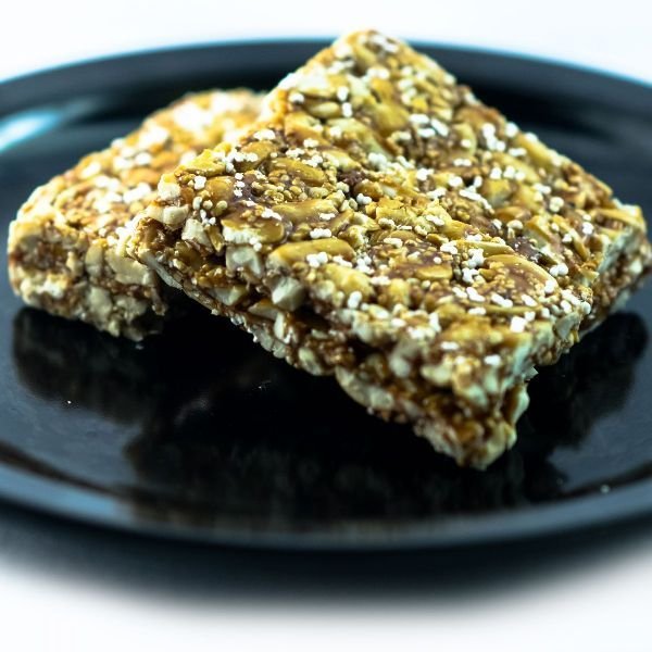 Rajgira Peanut Chikki 01