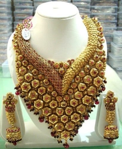 Artificial Necklace Set 04