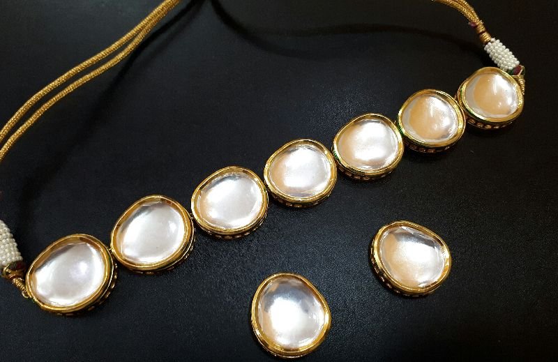 AN-130E Kundan Choker