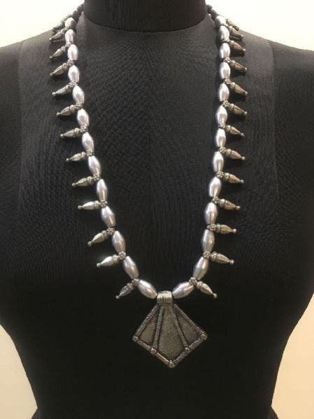 Long Silver Necklace 09