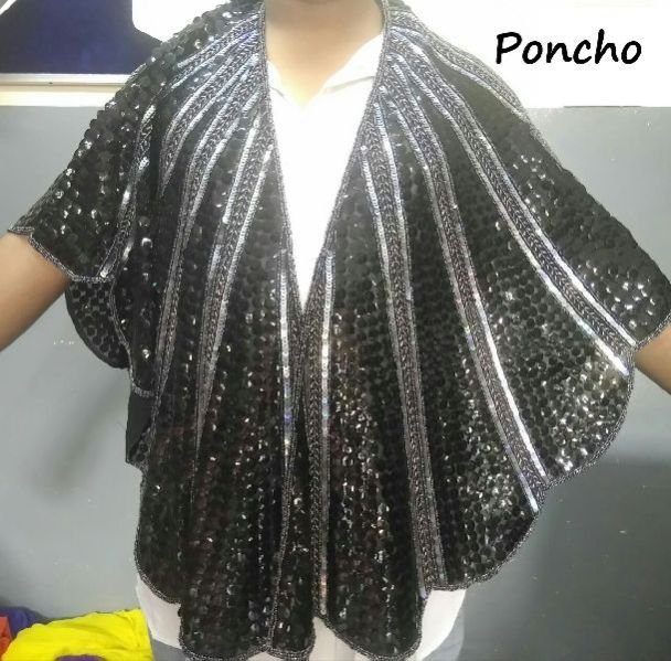 Ladies Poncho 02