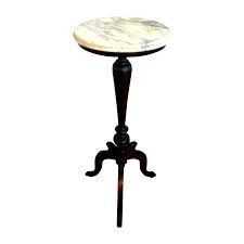 Wooden Plant Stand 01