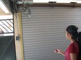 Remote Controlled Rolling Shutter 02