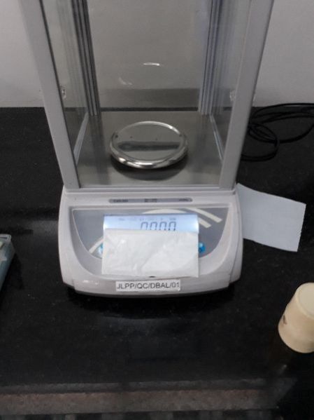 Laboratory Weighing Scale 02