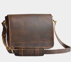 Leather Messenger Bag 01