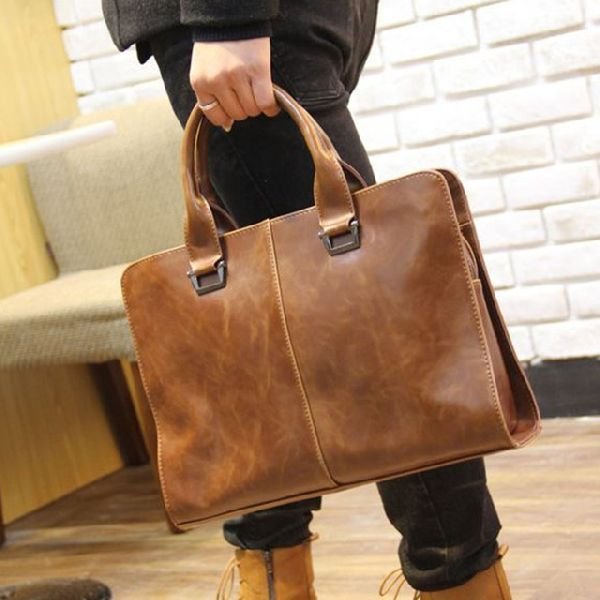 Leather Messenger Bag 04