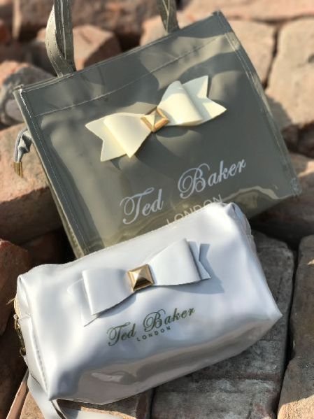 Ladies Designer Purse 02