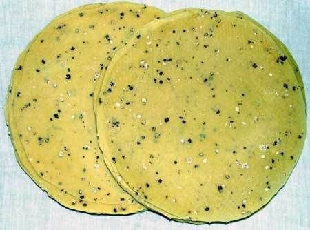 Udad Dal Papad 01