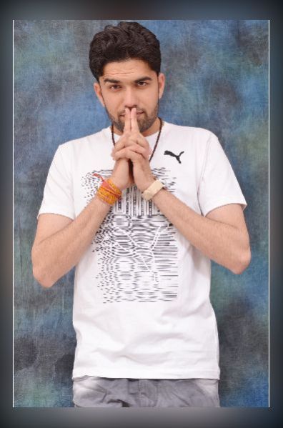 Mens Casual Round Neck T-Shirt 01