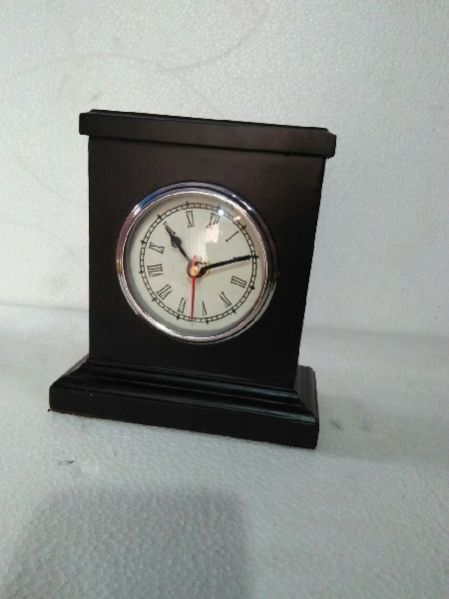 Decorative Table Clock 08