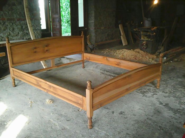 Wooden Bed Frame 03