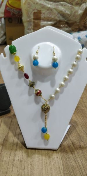 Pearl Necklace Set 02