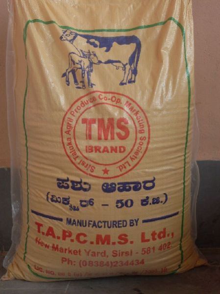 Cattle Feed Powder 02