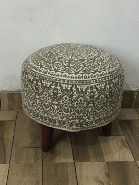 Round Pouf 01