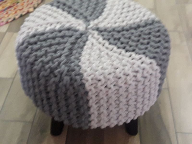Round Pouf 05