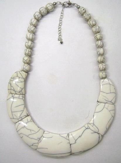 Resin Necklace 01