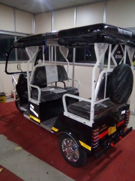 Battery E Rickshaw 04