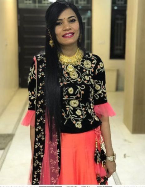 Designer Lahanga Choli 02