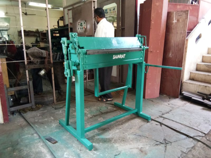 Iron Sheet Bending Machine 01