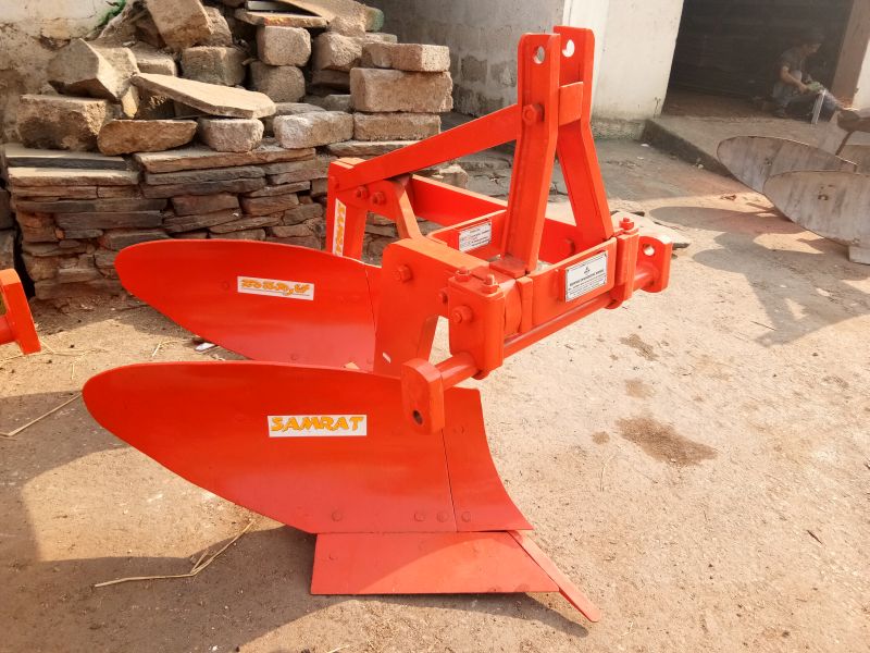 Two Disc Mouldboard Plough 01