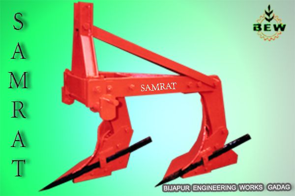 Two Disc Mouldboard Plough 06