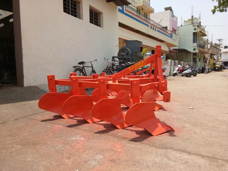 Four Disc Mouldboard Plough 02