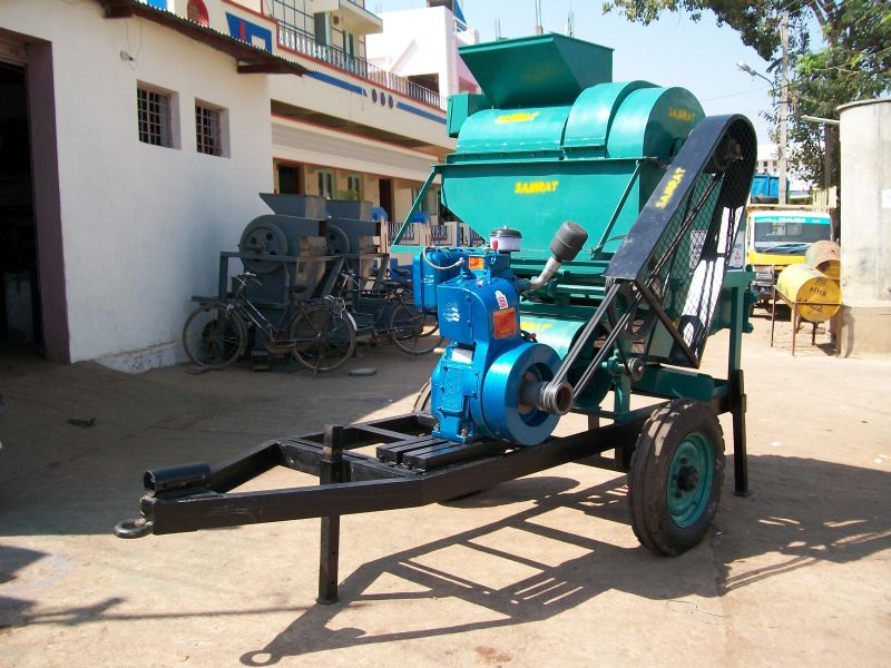 Multi Crop Thresher 02