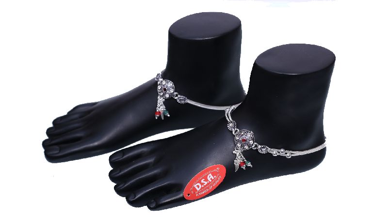 Silver Pendal Anklet 01