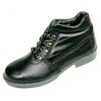 Nitrile Safety Shoes 02