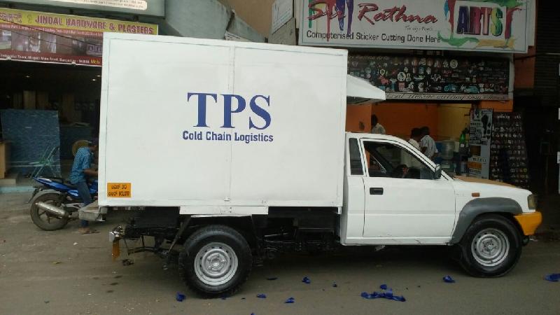 Cakes Transportation 05