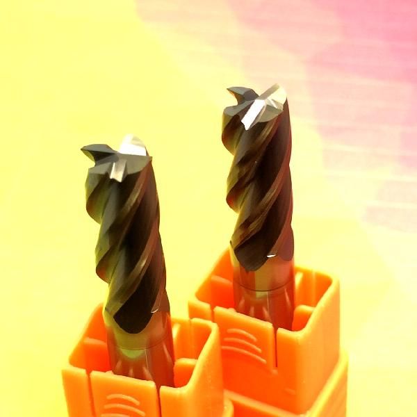 Solid Carbide End Mills 03