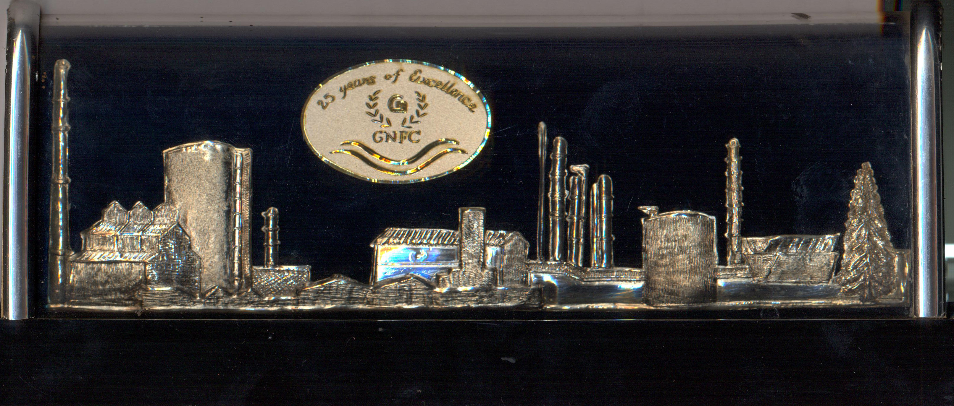 Factory Unit Memento