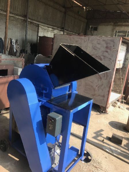 Garden Waste Shredder Machine 04