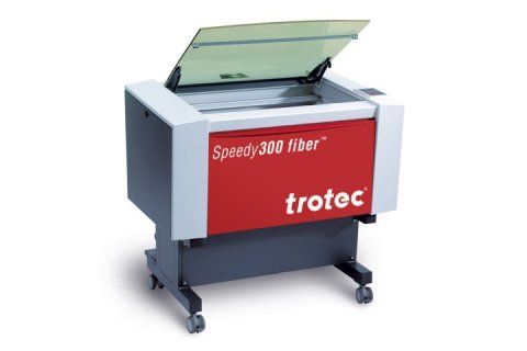 Speedy 300 Fiber Laser Engraving Machine 01