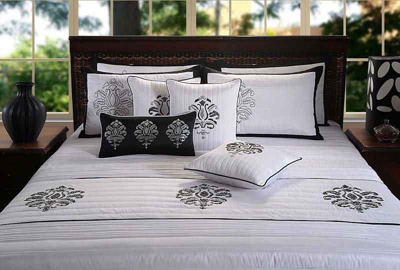 Designer Bed Cover - 04
