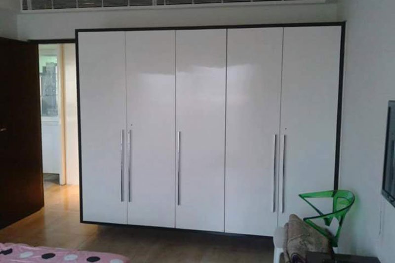 Designer Wardrobe 05