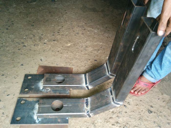 Bracket Assly.- Side View