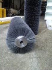 Synthetic Fitted Belt Brush