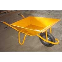 Metal Wheelbarrow (02)