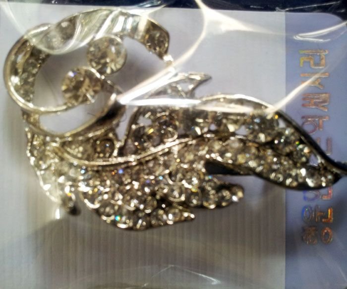 Imitation Brooch 04