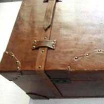 Vintage Leather Trunk 02