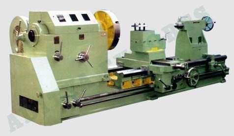 Heavy Duty Lathe Machine 01