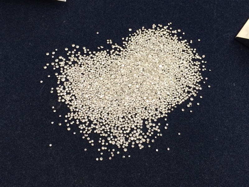 White Polished Diamonds (I1-FG)