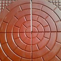 Cheqred Tiles - Round