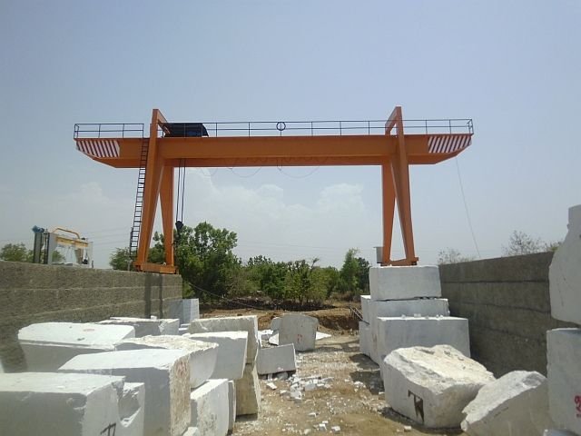 Gantry Crane 01