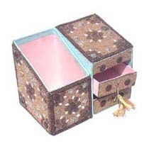 Item Code : KC Lakh Box 4505