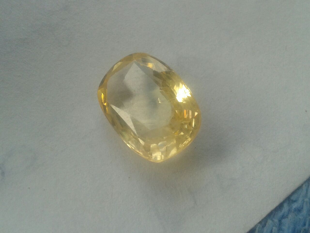 Yellow Sapphire Stone 03